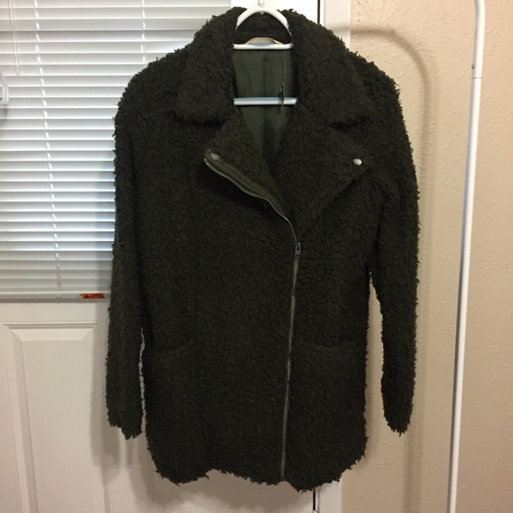 Hollister XS asymmetrical teddy coat w/ pockets